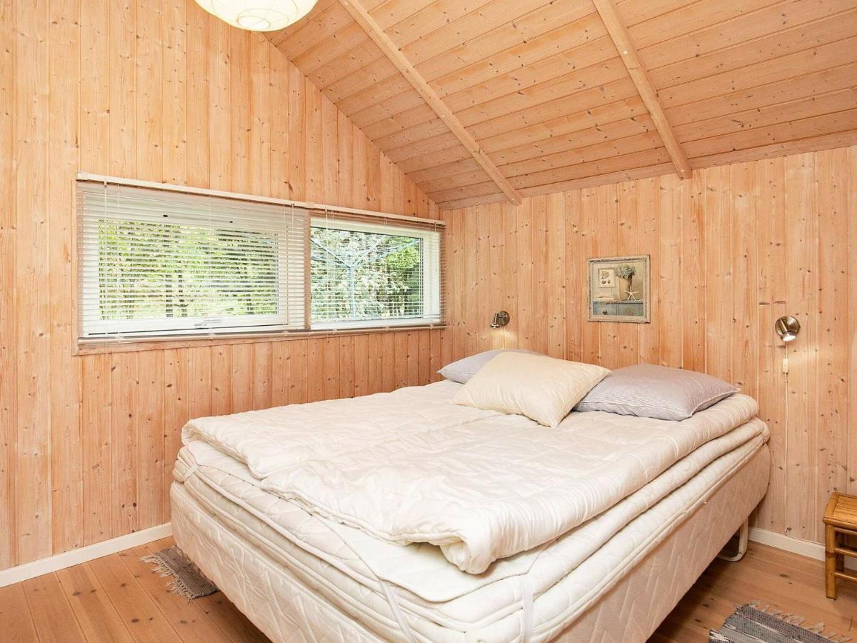 Three-Bedroom Holiday Home In Hojslev 4 Bøstrup エクステリア 写真